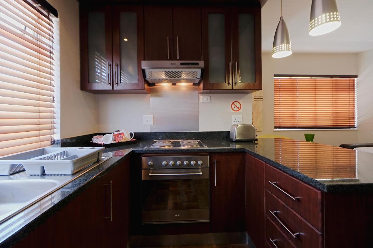 10 On Cape Self Catering Apartments Port Elizabeth Exterior foto